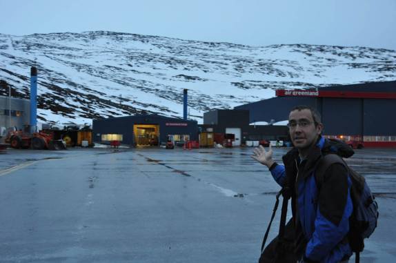 Chegando no aeroporto de Nuuk, a capital da Groelândia